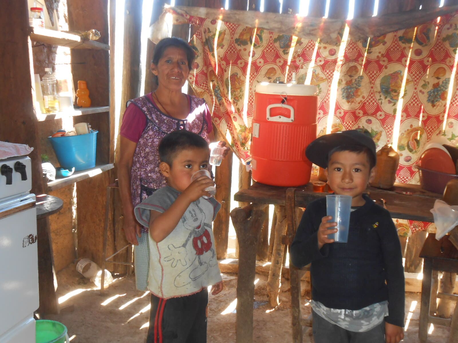 Agua limpia y segura en la comunidad de Santa María de las Nieves