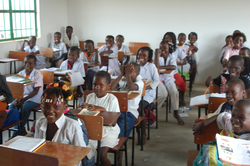 estudiantes en Angola